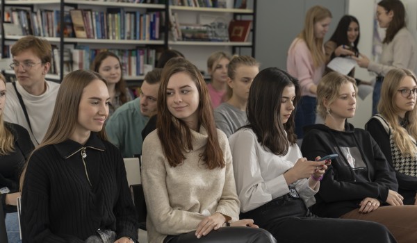 Сергунина: Для юных москвичей подготовили курсы «Творчество как профессия»