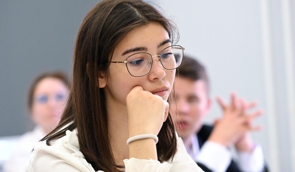 Московских школьников пригласили на турнир имени Ломоносова 1 октября