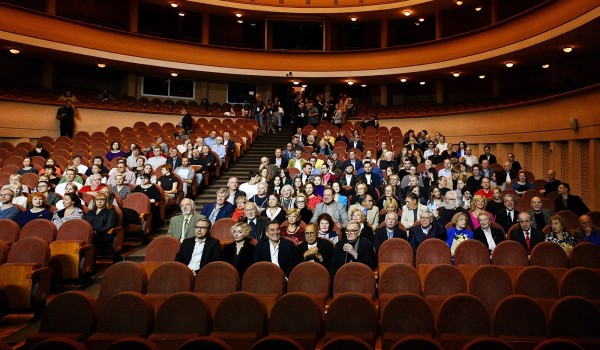 Директор Театра Вахтангова оценил интерес столичных зрителей к спектаклям