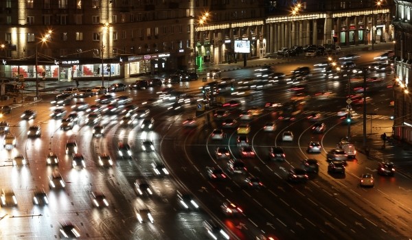 Горожан предупредили о затруднениях движения на МКАД, ТТК и в центре столицы