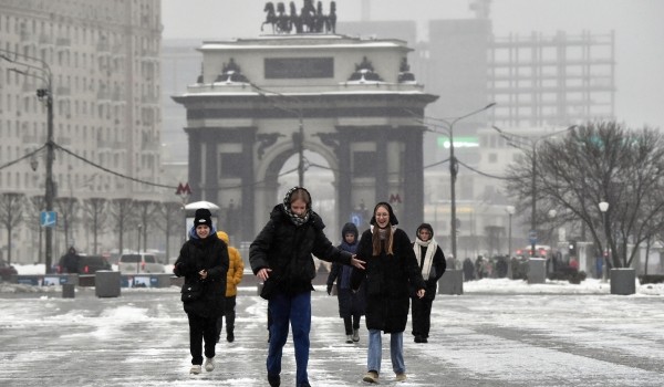 Москвичей предупредили о гололеде и мокром снеге в ближайшие часы 27 октября