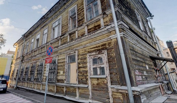 Москва выставила на торги дом 1912 года постройки в Денисовском переулке