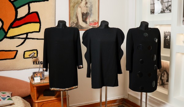 Три черных платья Майи Плисецкой от Пьера Кардена дополнили выставку ко дню рождения балерины