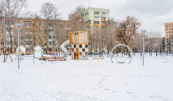 Столичные службы завершили благоустройство возле городского вокзала «Ростокино»