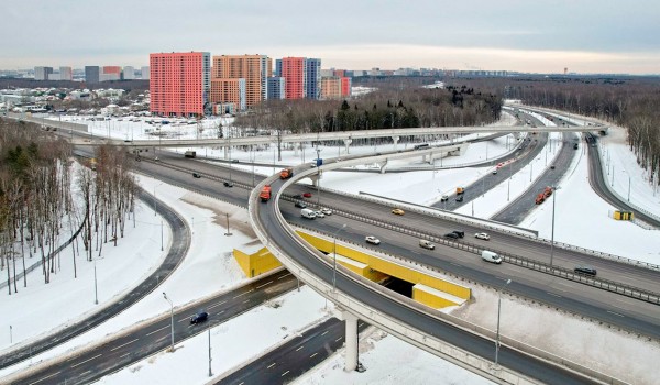 Собянин: Более 380 км автодорог и 40 пешеходных переходов построено в ТиНАО  с 2012 года