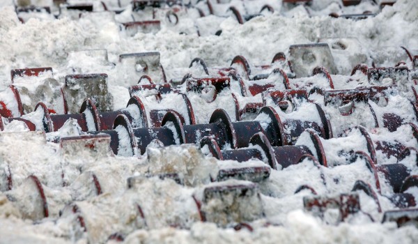 Временные пункты хранения снега появились в Москве из-за экстремальных осадков