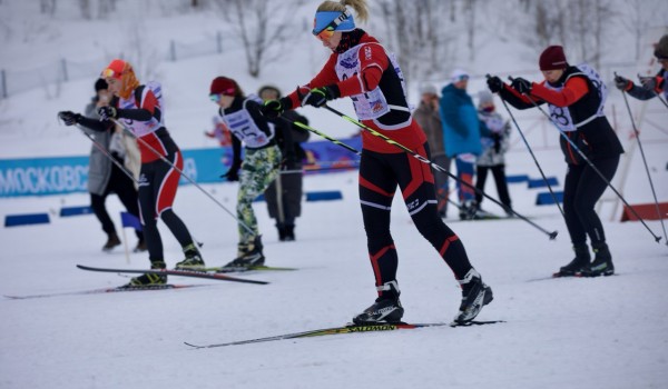 В массовой гонке «Московская лыжня» поучаствовали 2 тыс. человек