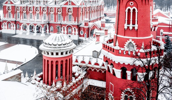 Фотовыставка «Москва. Зима» открылась в павильоне «Макет Москвы»