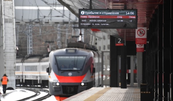 Около 100 единиц техники задействовали в уборке снега на МЖД