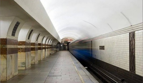 Дептранс: Интервалы между поездами в час-пик на Кольцевой составляют 90 секунд