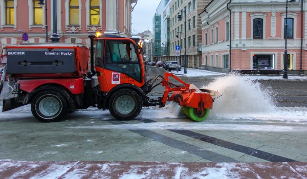 Москвичей предупредили о возможном перекрытии ряда улиц из-за снегопада