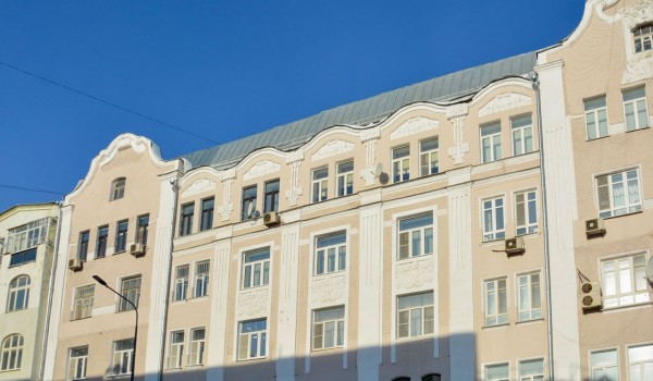 Почти 20 домов с картушами капитально отремонтировали в столице