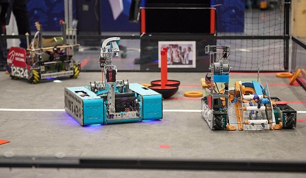 Соревнования роботов для школьников и студентов пройдут на ВДНХ 2 и 3 марта