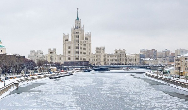 Облачная с прояснениями погода и до 3 градусов тепла ожидаются в Москве 28 февраля