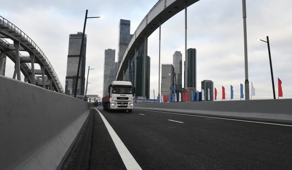 Жители Москвы и области проехали по проспекту Багратиона 3,8 млн раз