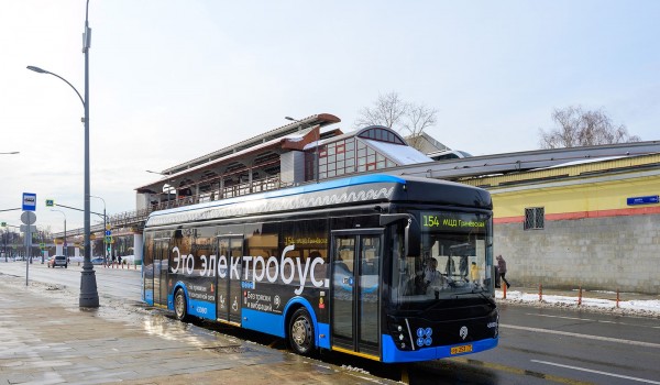 Первый электробус новой поставки от ЛиАЗ вышел на маршрут в СВАО