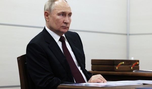 Путин поручил правительству Москвы создать на ВДНХ постоянную выставку о трудовых династиях