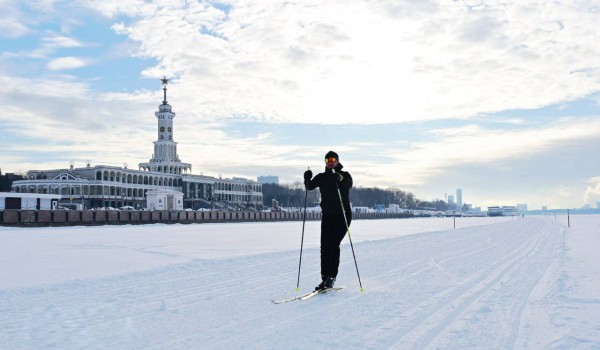 Более 5 тыс. человек посетили лыжню Северного речного вокзала за месяц работы