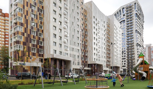 Собянин: 25 детсадов и 20 школ построят в Москве в рамках проектов КРТ