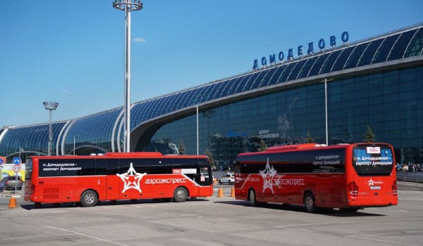 Около 2 млн пассажиров перевезли автобусы «Аэроэкспресс» № 1185 за два года работы