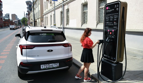 Число ДТП с арендными автомобилями в Москве сократилось на 23% с начала года