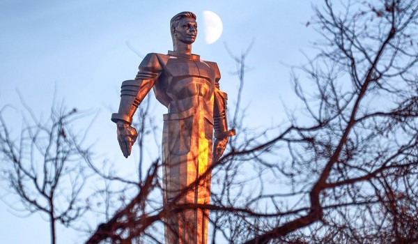 Дан старт второму этапу реставрации памятника Юрию Гагарину на Ленинском проспекте