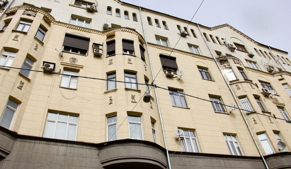 Свыше 60 фасадов домов в неоклассическом стиле отремонтируют в столице
