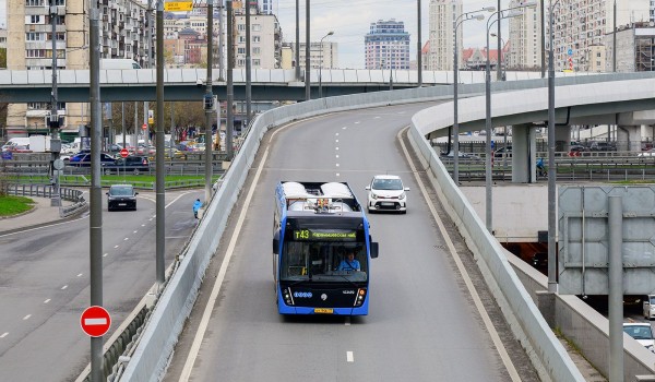 Ликсутов: На новые маршруты вышло более 40 современных электробусов