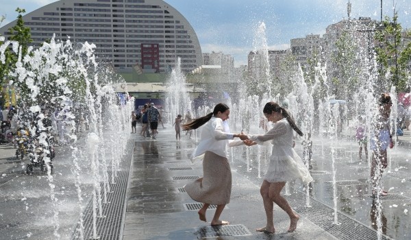 Позднякова: Ближайшие два дня в Москве могут стать самыми жаркими за всю историю метеонаблюдений