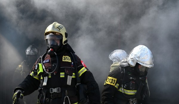 Собянин: Порядка 18 тыс. специалистов трудятся в пожарно-спасательном гарнизоне Москвы