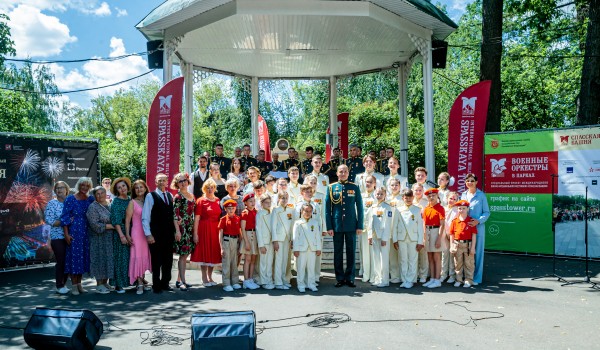 Известные патриотические песни прозвучали в парке Сокольники