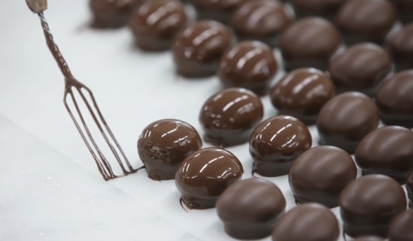 Диетолог: Шоколад может помочь людям на начальной стадии панической атаки
