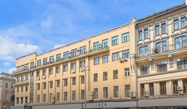 Собянин: Инвесторы отреставрировали 12 помещений в исторических зданиях Москвы