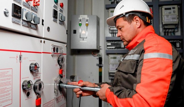 Собянин: Службы города проложили 165 км. электросетей для Троицкой линии метро