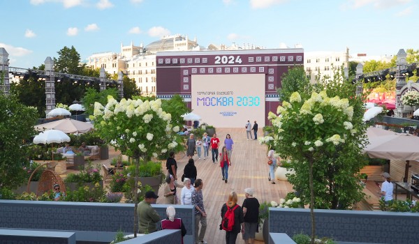 «Территория будущего. Москва 2030» организует на площади Революции пространства для отдыха нового типа
