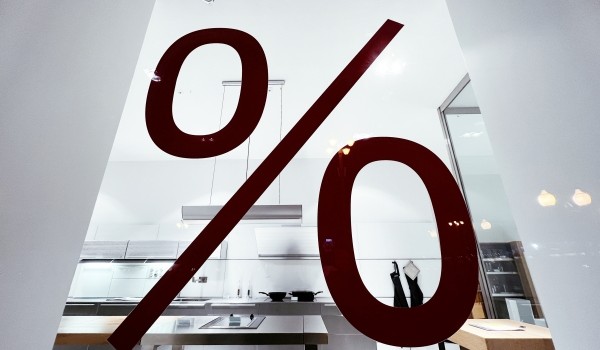 Число выданных в России потребительских кредитов уменьшилось на 0,3% в июле