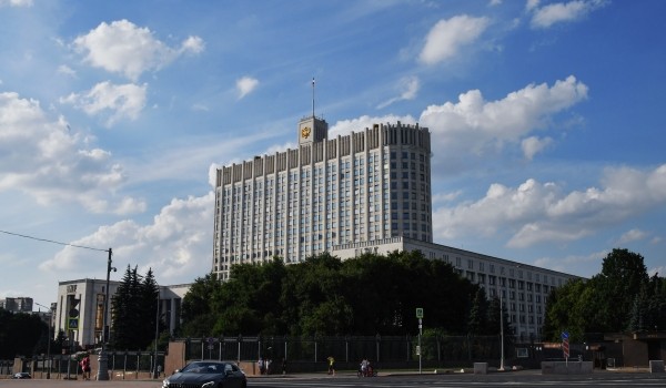 Зарплаты госслужащих в РФ вырастут на 5,1% с 1 октября