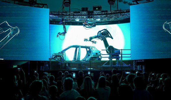 Сборку отечественного автомобиля показали на форуме-фестивале «Москва 2030»