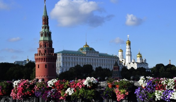 Путин поздравил москвичей с Днем города