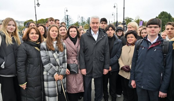 Собянин: В столице завершили благоустройство Кадашевской набережной в Замоскворечье