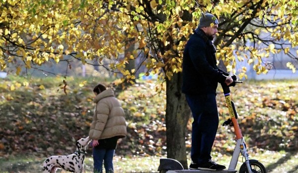 Некоторые электросамокаты в столице смогут выявлять езду вдвоем