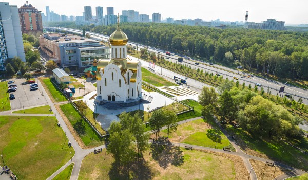 Собянин подвел итоги благоустройства на западе Москвы