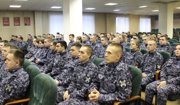 Более 100 росгвардейцев завершили обучение в Центре профессиональной подготовки Росгвардии