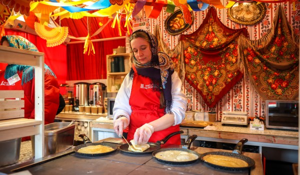 Спектакли, мастер-классы и вкусные угощения ожидают горожан на окружных площадках «Московской Масленицы»