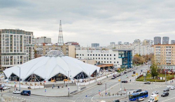 Город выставит на торги крупное помещение для бизнеса на Самаринской улице