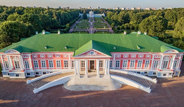 Мэр Москвы: Дворцу Шереметевых в усадьбе Кусково исполнилось 250 лет