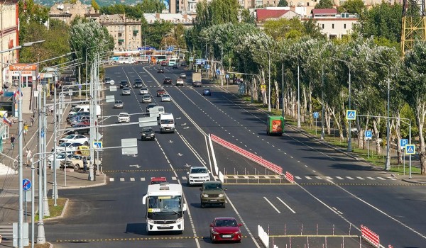 Собянин: Москва поможет восстановить еще 191 здание в Донецке и Луганске