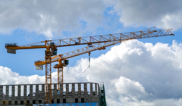 Лучших машинистов автомобильного крана выбрали в Москве
