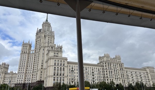 Эксперт рассказал о пользе речных экскурсий для москвичей старшего поколения