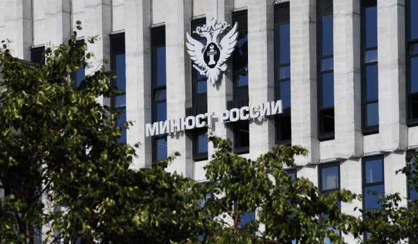 Выставка «Защита суверенитета Российского государства. История и современность» открылась на Гоголевском бульваре